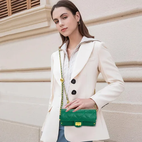 Vista 2 de Sweetovo Bolso cruzado acolchado para mujer, bolso de mano con cadena, bolso de mano, tela de caviar con bola metálica ajustable