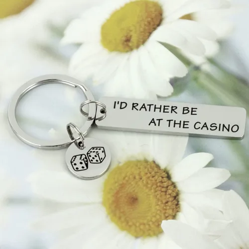 Vista 5 de HUTIMY Llavero de regalo de juego para hombres, mujeres, adultos, amantes del casino, regalo para amantes del casino, llaveros con dijes de casino