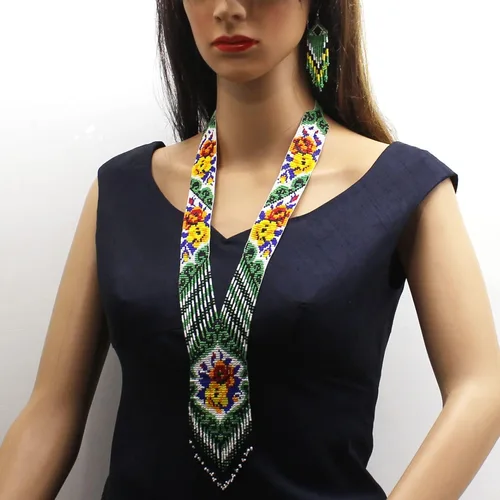 Vista 6 de Collar largo con cuentas de estilo tribal nativo para mujer, hecho a mano