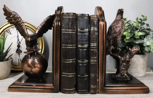 Vista 7 de Ebros Gift Alas de la gloria del premio académico Águila calva en globo y rama, sujetalibros de bronce galvanizado patriótico águila americana