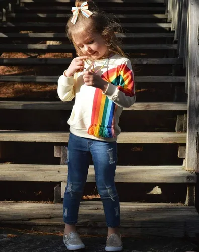 Vista 3 de Sudadera de manga larga con borlas de arco iris para niños pequeños