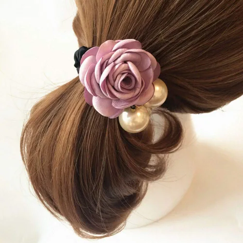 Vista 7 de LOVEF 4pcs Coreano Moda Perla Cuerda De Pelo Rosa Flor Rhinestone Lazos/Joyería Banda De Caucho