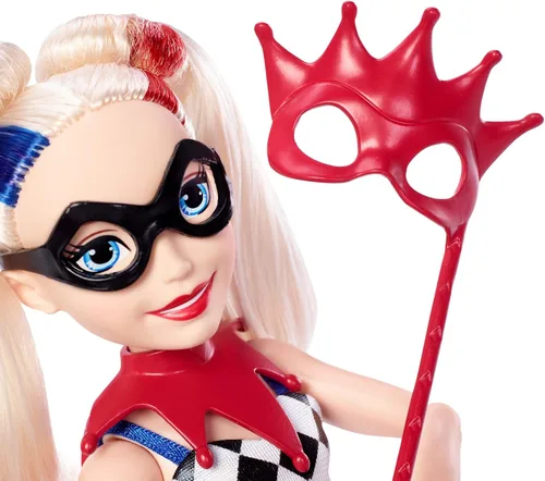 Vista 2 de DC Super Hero Girls Muñeca Harley Quinn Masquerade