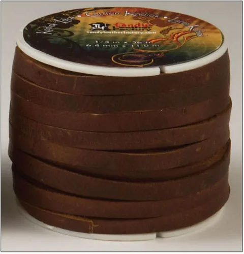 Vista 4 de Tandy Leather Kodiak Lace – Cordón de artesanía curtido al aceite resistente para equipos de rancho y reparaciones – Cordón de cuero para proyectos