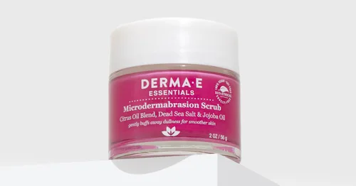 Vista 9 de Derma E - Exfoliante de microdermoabrasión con sal del mar muerto y aceites esenciales cítricos, exfoliante facial suaviza, revitaliza y renueva