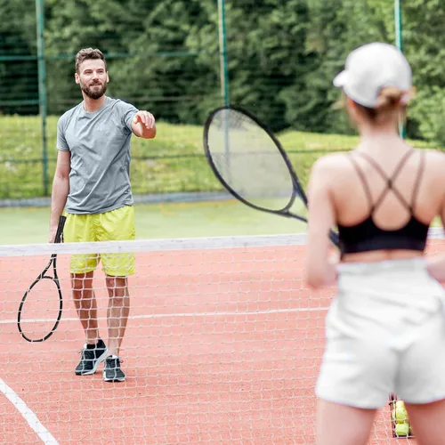 Vista 8 de HIRALIY Juego de raquetas de tenis de 27 pulgadas para adultos, raquetas de tenis preencordadas para 2 jugadores, 2 cintas de sobreagarre, 3 pelotas