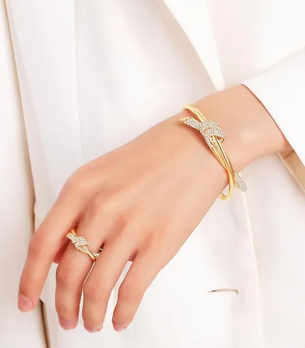 Vista 2 de RIMAYZI Pulsera chapada en oro de 14 quilates para mujer, pulsera de 2 pulgadas, apertura de nudo, anillo de oro ajustable, 2