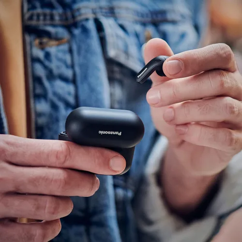 Vista 9 de Panasonic ErgoFit - Auriculares inalámbricos con cancelación de ruido, auriculares intrauditivos con graves potentes XBS, Bluetooth 5.3, estuche