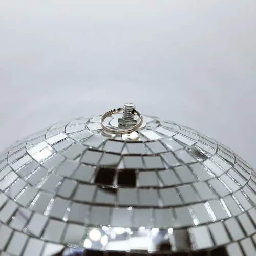 Vista 3 de Boshen Bola de espejo de discoteca de 6 pulgadas con anillo para colgar, luz de bola de discoteca plateada para fiesta, Navidad, DJ, escenario