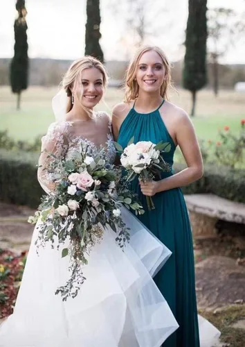 Vista 4 de Vestido de dama de honor sin mangas, vestido largo de gasa plisado para boda