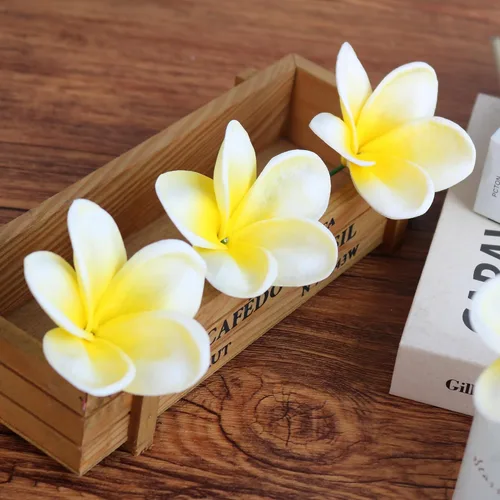 Vista 3 de 10 piezas de flores artificiales de tacto real natural, no de seda, con tallo para decoración de pasteles y ramos de boda (amarillo blanco)