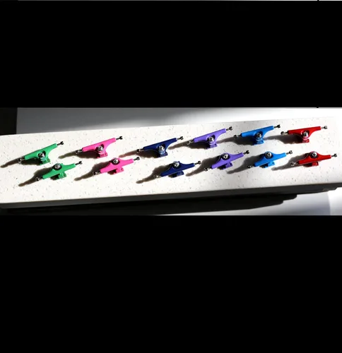 Vista 4 de NOAHWOOD Fingerboards Parts Professional Prince III - Camiones abatibles (1.34 pulgadas) + tuercas de autobloqueo actualizadas (blanco plateado)