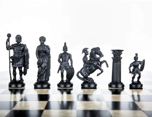 Vista 2 de Piezas de ajedrez de plástico RomanLegion 3 3/4", 9,6 cm Negro y Oro - Con peso, con fieltro