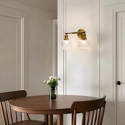 Vista 3 de Aplique industrial de pared de vidrio de doble brazo con pantalla de globo a rayas transparentes, lámpara de tocador de pared de 2 luces