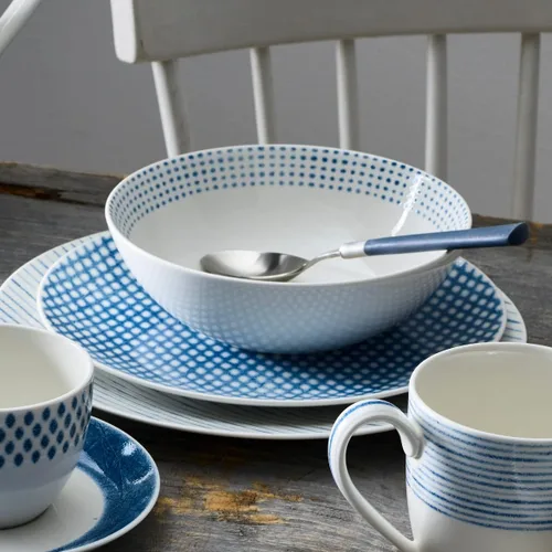 Vista 4 de Noritake Blue Hammock - Juego de vajilla Coupe de 12 piezas, servicio para 4