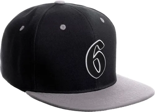 Vista 1108 de Daxton Gorra clásica con visera de billete plano con letras del alfabeto inglés antiguo de la A a la Z