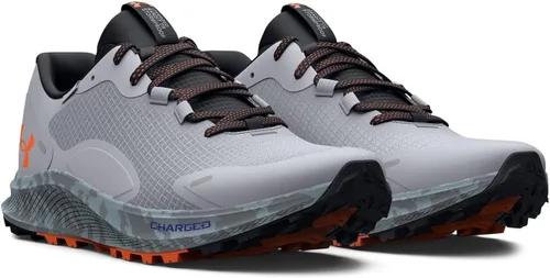 Vista 5 de Under Armour Charged - Tenis de correr para mujer