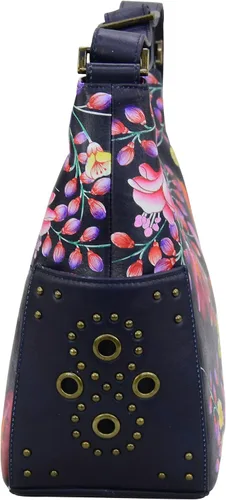 Vista 4 de Anuschka Bolso de hombro de cuero genuino para mujer, obra de arte original pintada a mano, hobo clásico con bolsillos laterales tachonados