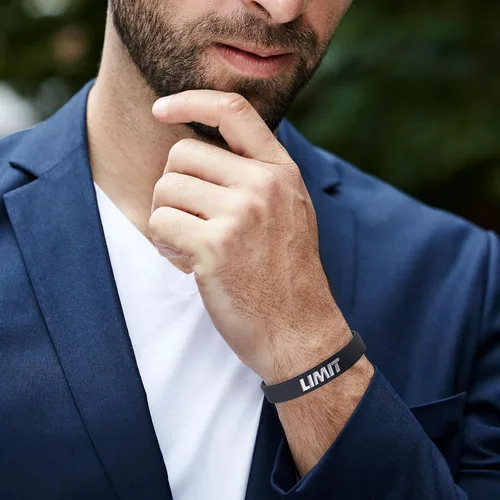 Vista 6 de 12 pulseras motivacionales de silicona con mensajes inspiradores para hombres y mujeres, pulseras de goma de élite, pulseras de equipo atlético