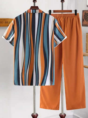 Vista 2 de OYOANGLE Conjunto de 2 piezas para hombre, camisa con botones y pantalones cortos con cordón en la cintura