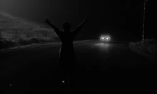 Vista 2 de Kiss Me Deadly (The Criterion Collection) DVD