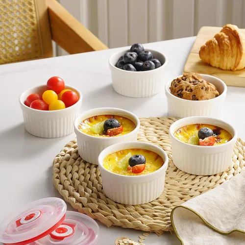 Vista 5 de Dafuceramic Ramequines con tapas, de 8 onzas, color blanco, creme Brulee, moldes de cerámica aptos para horno, juego de 6 natillas de porcelana