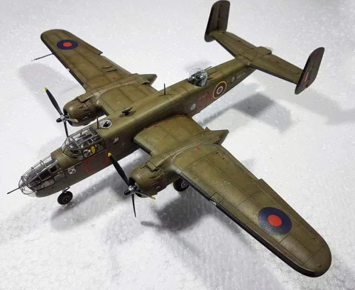 Vista 3 de Airfix North American Mitchell MK II 1:72 WWII Aviones Militares Modelo de Plástico Kit A06018
