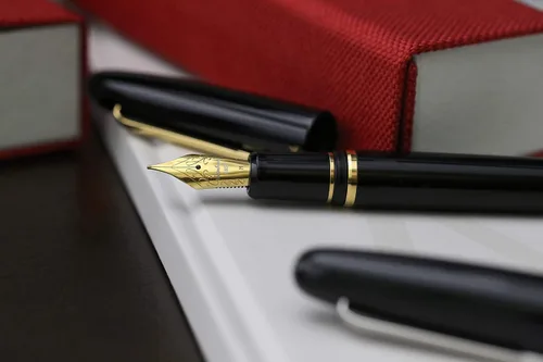 Vista 5 de Esterbrook Pluma Estilográfica Ebony Black With Gold Trim - Punta mediana