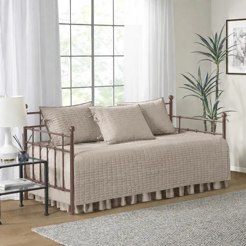 Vista 13 de Comfort Spaces Funda para sofá cama de lujo de doble cara - Acolchado, ropa de cama acogedora para todas las estaciones con falda de cama, fundas a