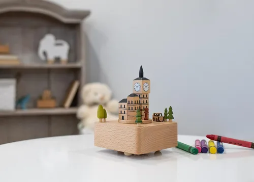 Vista 6 de Cottage Garden Big Ben - Figura musical de madera de madera de haya, 6 pulgadas