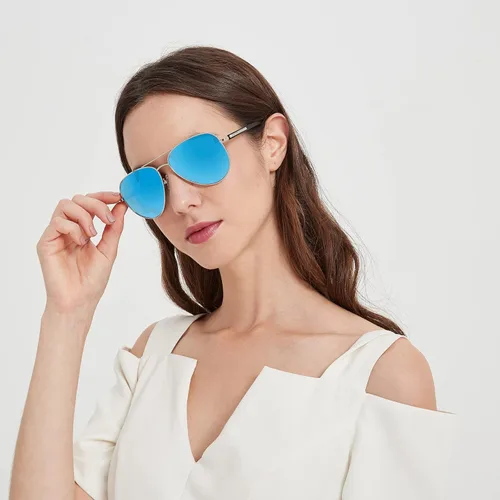 Vista 2 de Lasiyanor Gafas de sol ligeras Avaitor para hombres y mujeres, diseño clásico piloto TR90, marco de metal, polarizado, UV400