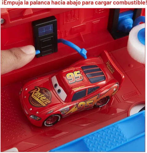 Vista 3 de Mattel Disney and Pixar Cars Transforming Mack Playset, camión de juguete 2 en 1 y estación de afinación con lanzador, elevador y más, gráficos