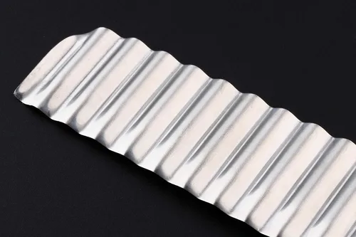 Vista 4 de Cuchillo de queso Crinkle Cutter Knife 3.9" de acero inoxidable