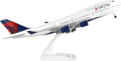Vista 3 de Daron Skymarks Delta 747 – 400 Avión Modelo de Building Kit con Gear, 1/200-scale