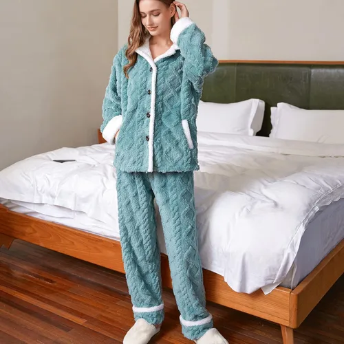 Vista 2 de Oplxuo Conjunto de pijama mullido para mujer, 2 piezas, forro polar de gran tamaño, con solapa, con botones, con bolsillos sueltos, ropa de dormir