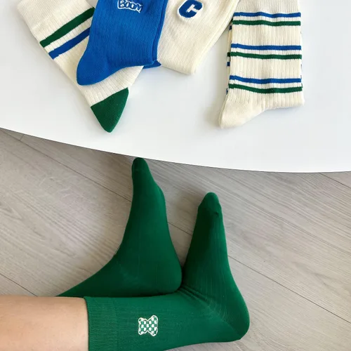 Vista 5 de AMYETAILEEN Women Crew Ankle Socks 5 Pairs - Women Checkered Happy Neutral Girls Fun Warm Cozy Cotton Casusal