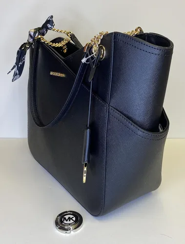 Vista 7 de Michael Kors Jet Set - bolsa de hombro para viaje con cadena grande, cartera triple Michael Kors Jet Set.