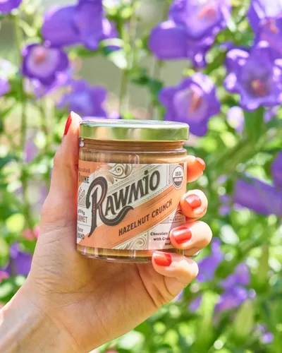 Vista 5 de Rawmio Crema crujiente de avellana orgánica, 6 onzas, paquete de 2, 6 porciones por frasco, crudo, orgánico, vegano, sin gluten