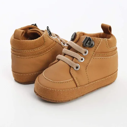 Vista 4 de RVROVIC Zapatillas antideslizantes para bebés y niñas, botas de tobillo suaves para niños y niñas, zapatos de cuna para recién nacidos