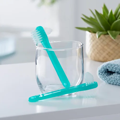 Vista 5 de McKesson Cepillos para dentaduras postizas de 2 caras, verde, 144