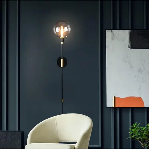 Vista 5 de KCO Apliques de pared con enchufe de 1 luz, cable de interruptor de encendido/apagado, lámpara de pared moderna negra con brazo largo de globo