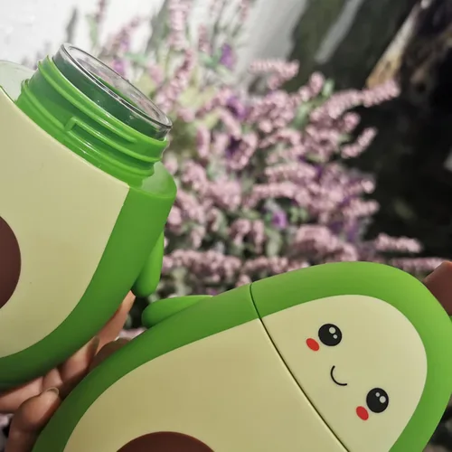 Vista 6 de RiToEasysports Botella de agua de aguacate, vidrio de aguacate de dibujos animados, doble capa, linda taza de agua portátil para niña, regalos