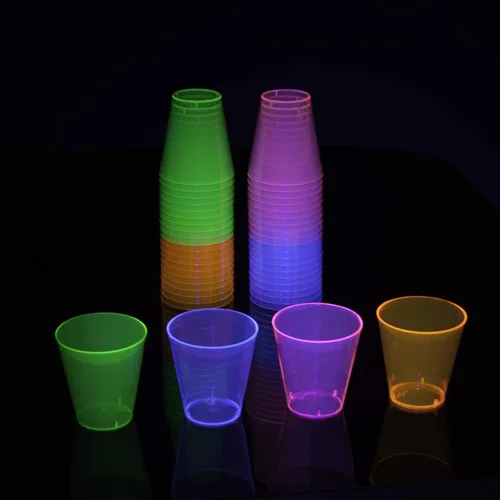 Vista 11 de Party Essentials Hard Plastic 2-Ounce Shot/Shooter Glasses, 40-Count, Assorted Neon