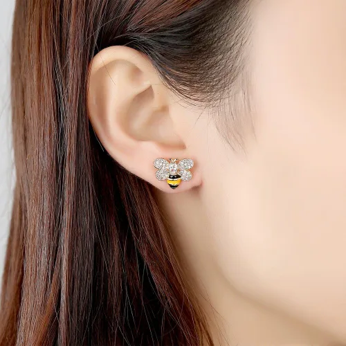 Vista 2 de Pequeños aretes tipo dormilona para mujeres y niñas con circonita cúbica brillante con cristales bonitos para cartílago de abeja de abeja, piercings