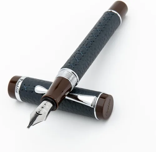 Vista 27 de Conklin Duragraph - Pluma estilográfica ámbar, punta media de oro macizo de 14 quilates, elegante herramienta de escritura con acabado ámbar cálido