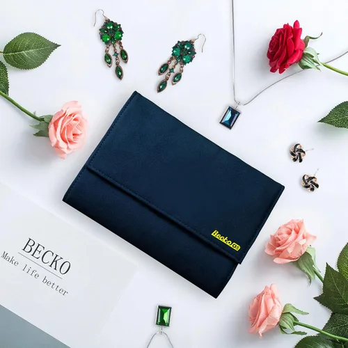 Vista 6 de Becko - Organizador de joyas para múltiples collares anillos pulseras de piel flexible y gamuza gran capacidad sin arrugas ligero portátil
