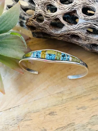 Vista 2 de Navajo - Pulsera de plata de ley y luna azul natural con incrustaciones de turquesa, Metal, turquesa
