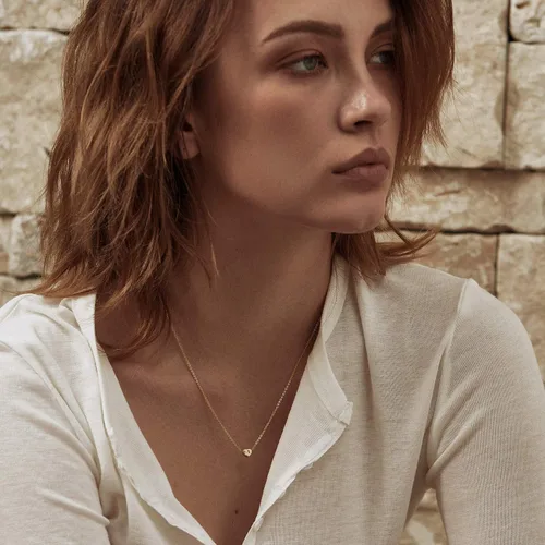 Vista 3 de LOYATA Initial Necklace Gold Pendant 14K Gold Plated Dainty Chain Personalized Jewelry Gift for Women