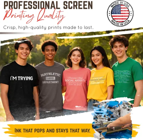 Vista 6 de Camiseta divertida con texto sarcástico en inglés: "Social Anxiety Like People Graphic Novelty" Negro