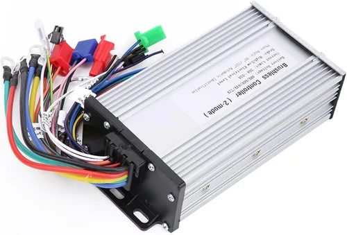 Vista 4 de Controlador de motor sin escobillas, carcasa de aluminio duradera de alta potencia 1000W-1500W, controlador de 48V-72V, rango de voltaje